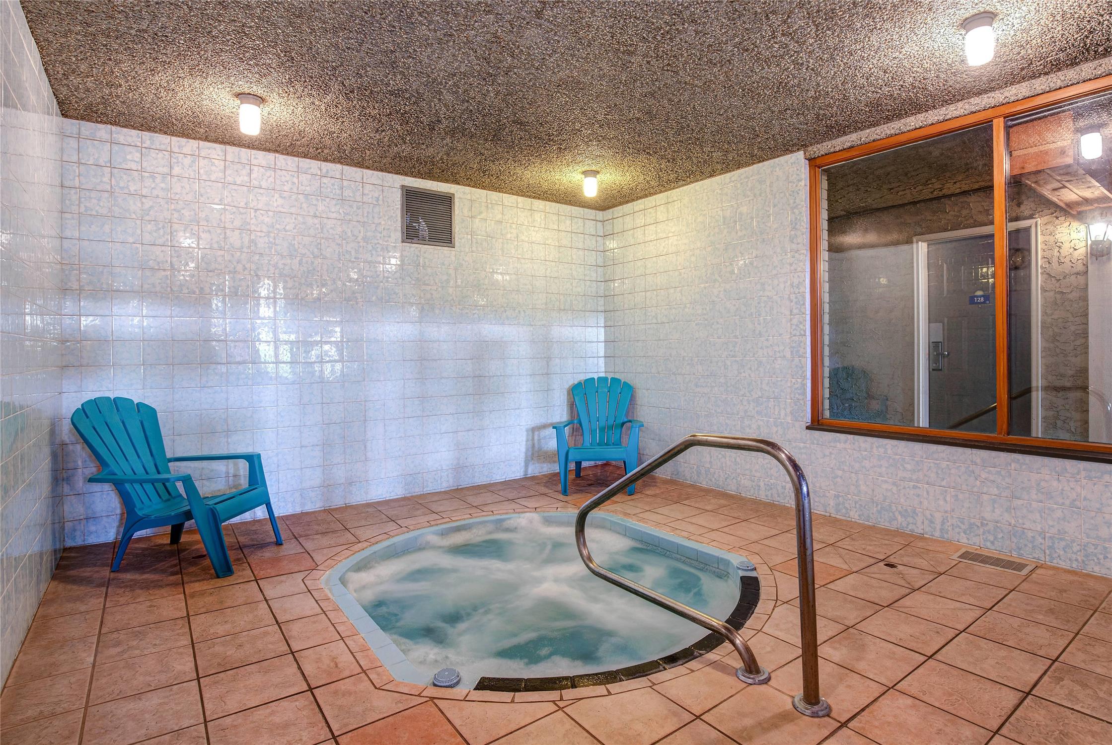 Days Inn By Wyndham Vernon 12/31