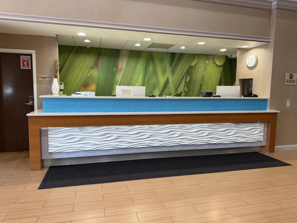 The Peoria Hotel, SureStay Collection by Best Western 10/59