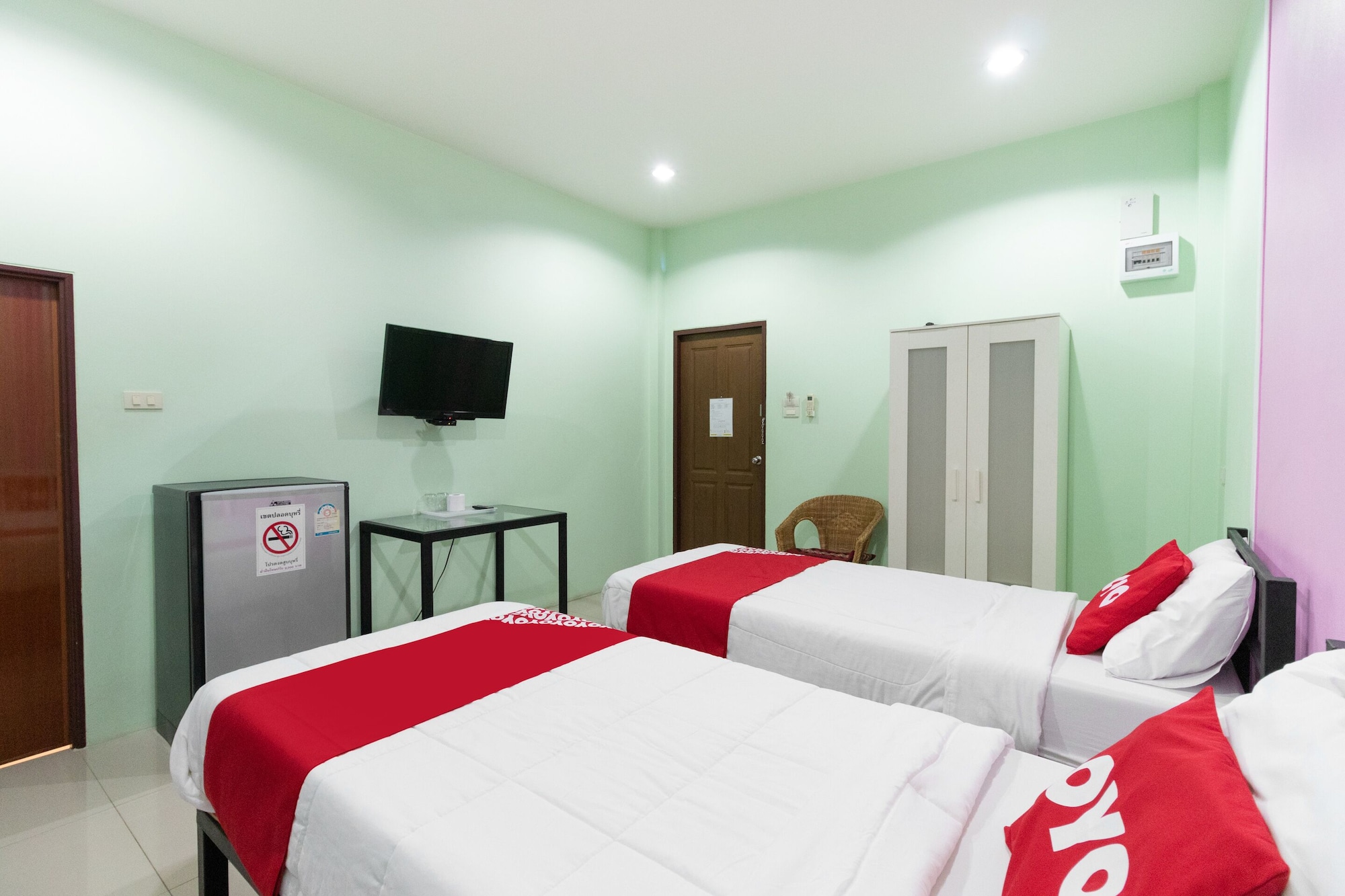 STANDARD, TWIN BEDS