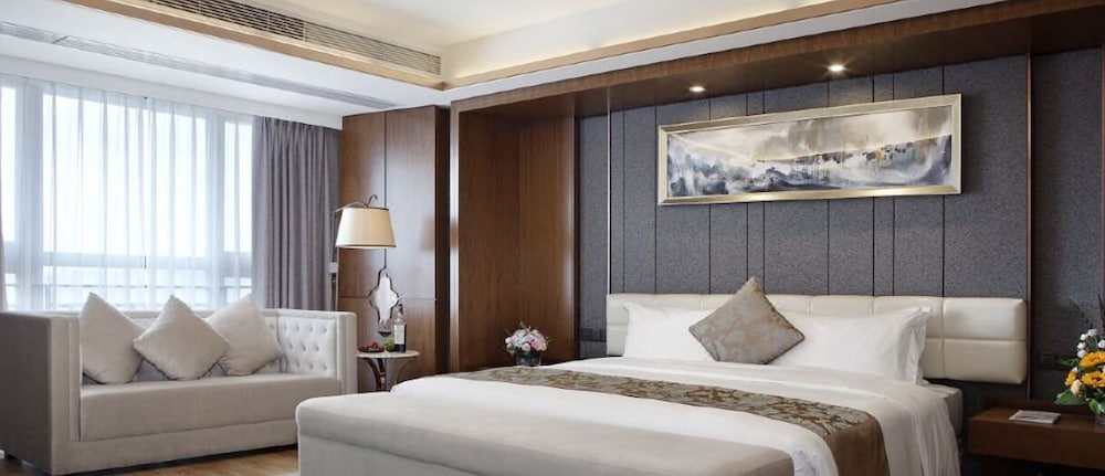 Shenzhen Hongdu Hotel 12/60