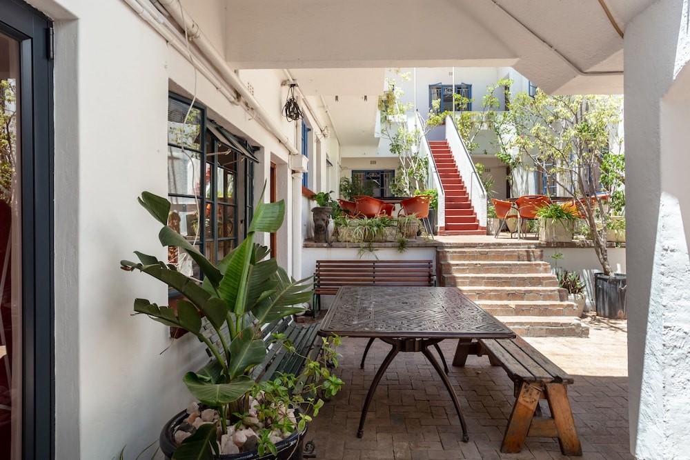 Long Street Backpackers - Adults Only 12/50