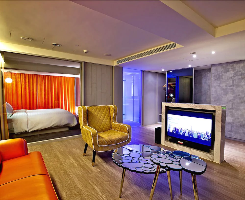 Fx Inn Kaohsiung Zhonghua Road Branch 40/56