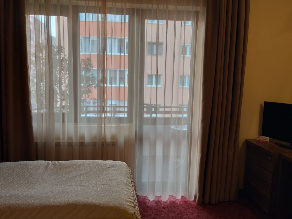 Hotel Gema 8/35