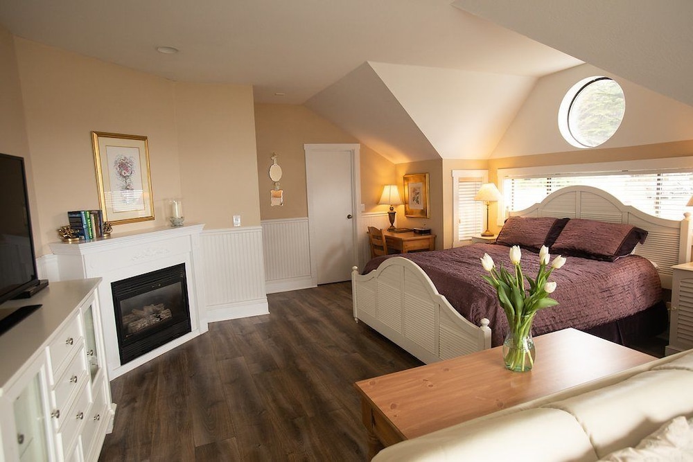 Agate Cove Inn 48/71