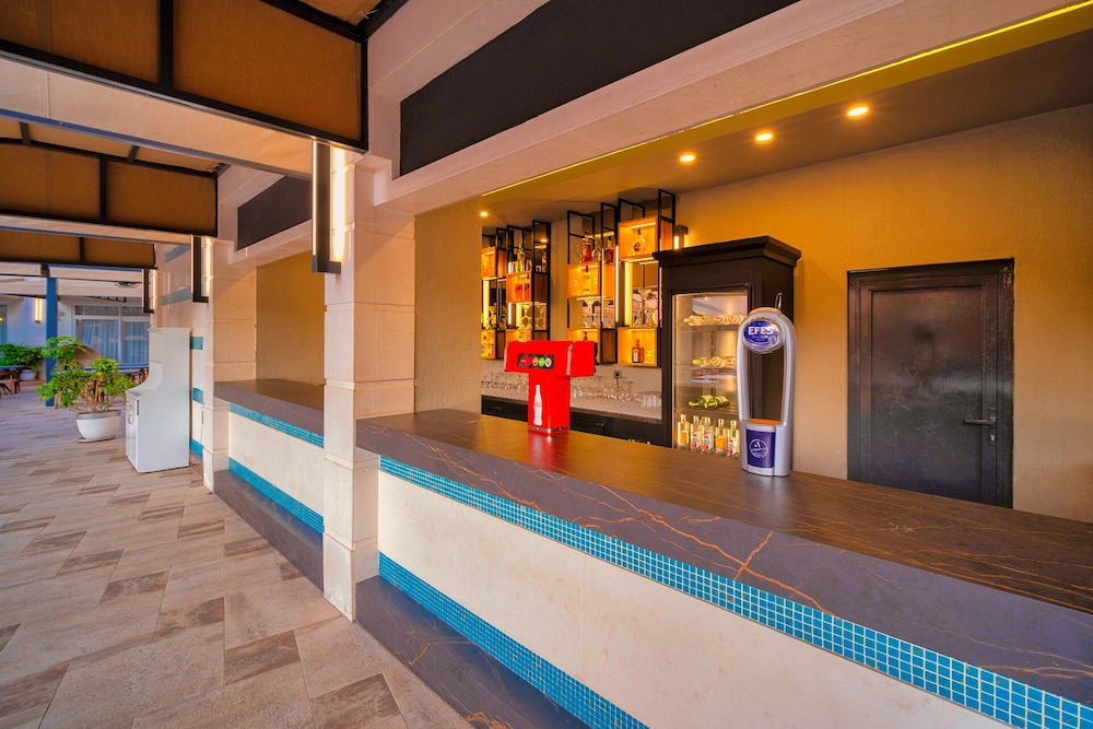Villa Sunflower Hotel 10/50