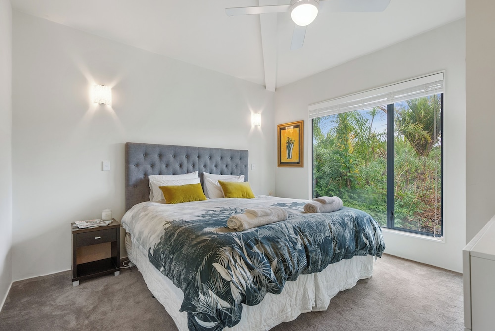 Waiheke Island Resort 15/70