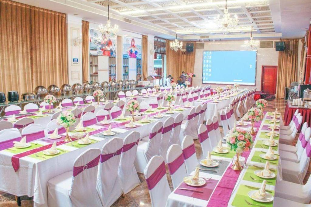 Foshan Jubilee Hotel 67/77