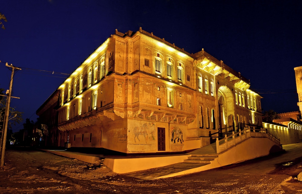 VIVAANA CULTURE HOTEL 4/50