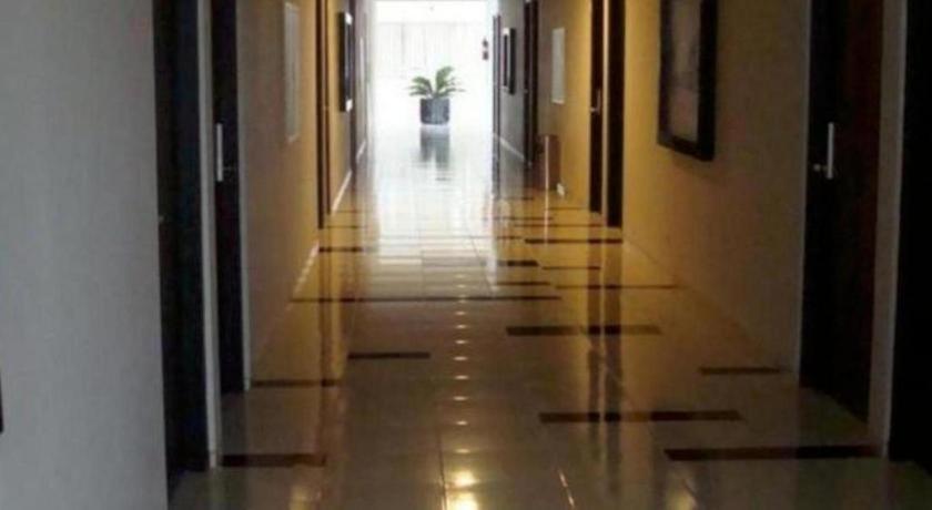 Hotel Royal Jember 2/24