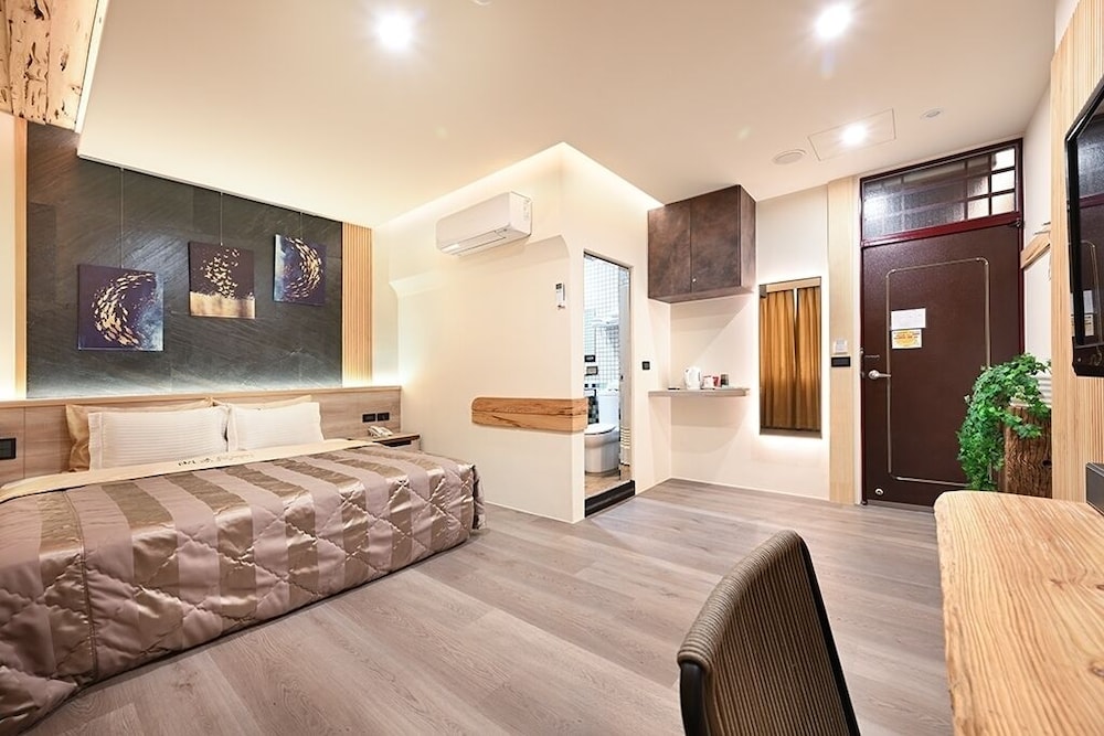 Lake View Hotel 28/47