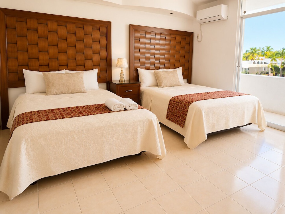 Zona Dorada Inn 26/50