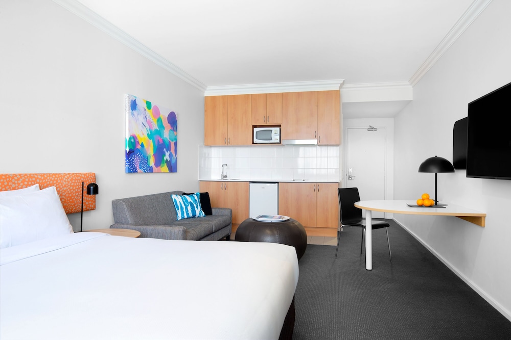 Oaks Perth Hotel 16/61