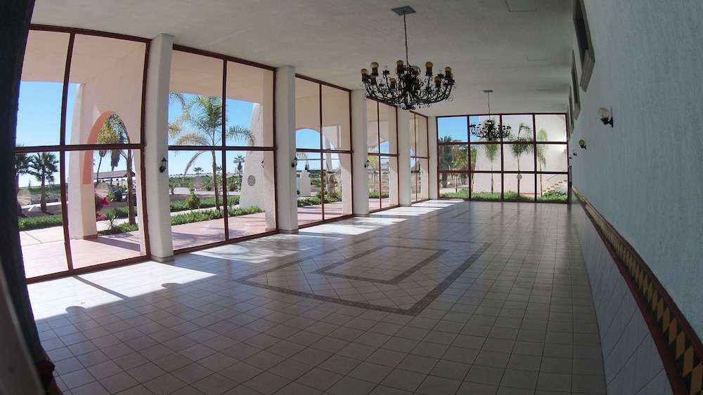 Hotel Mision Santa Maria 20/25