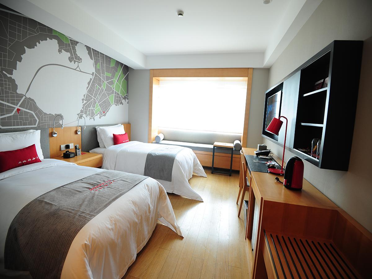 Superior, Twin Beds