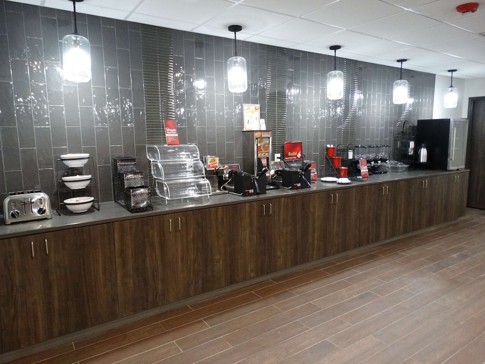 Best Western Plus Wayland Hotel 28/32