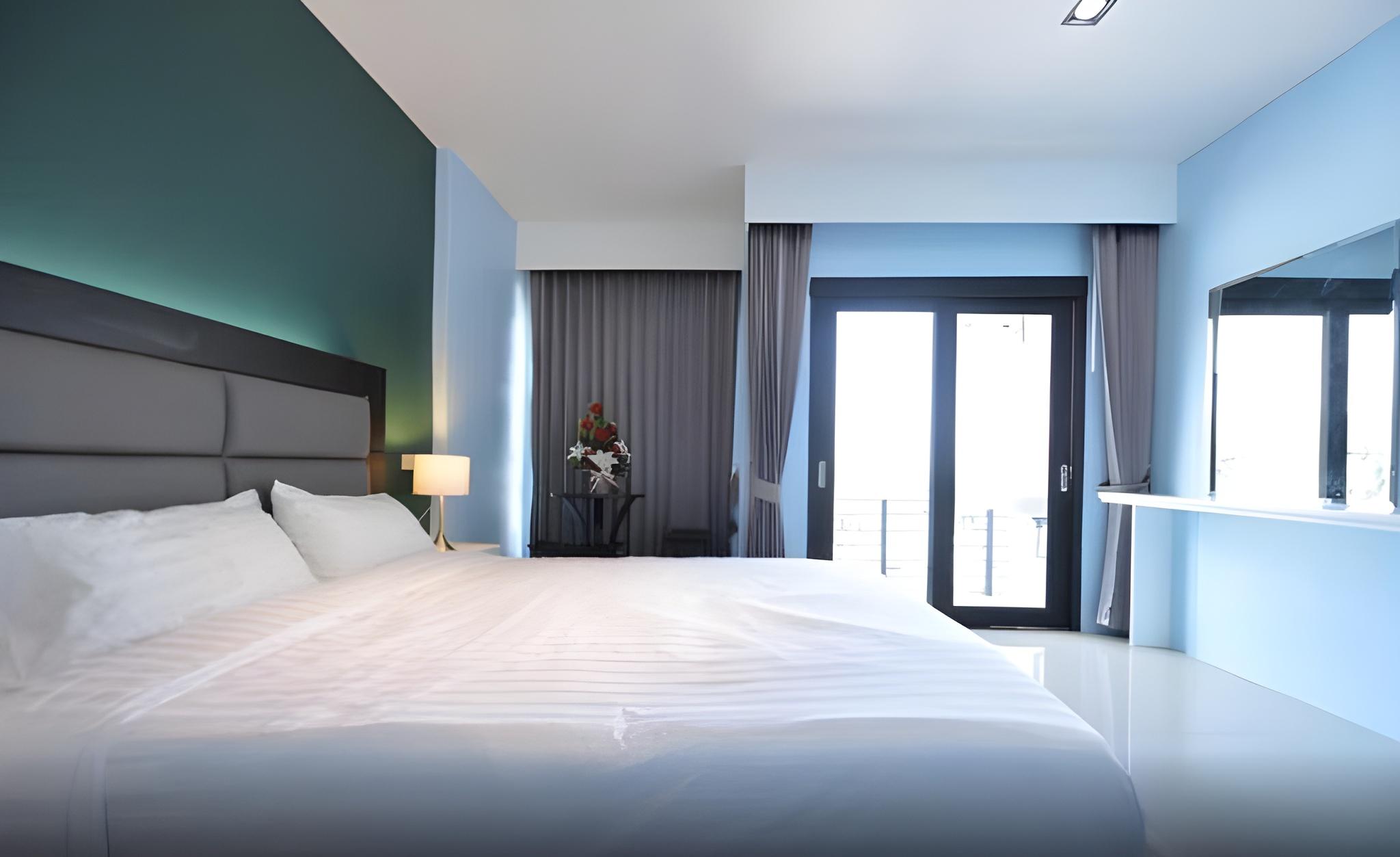 Sixty Six Place Hotel 14/42
