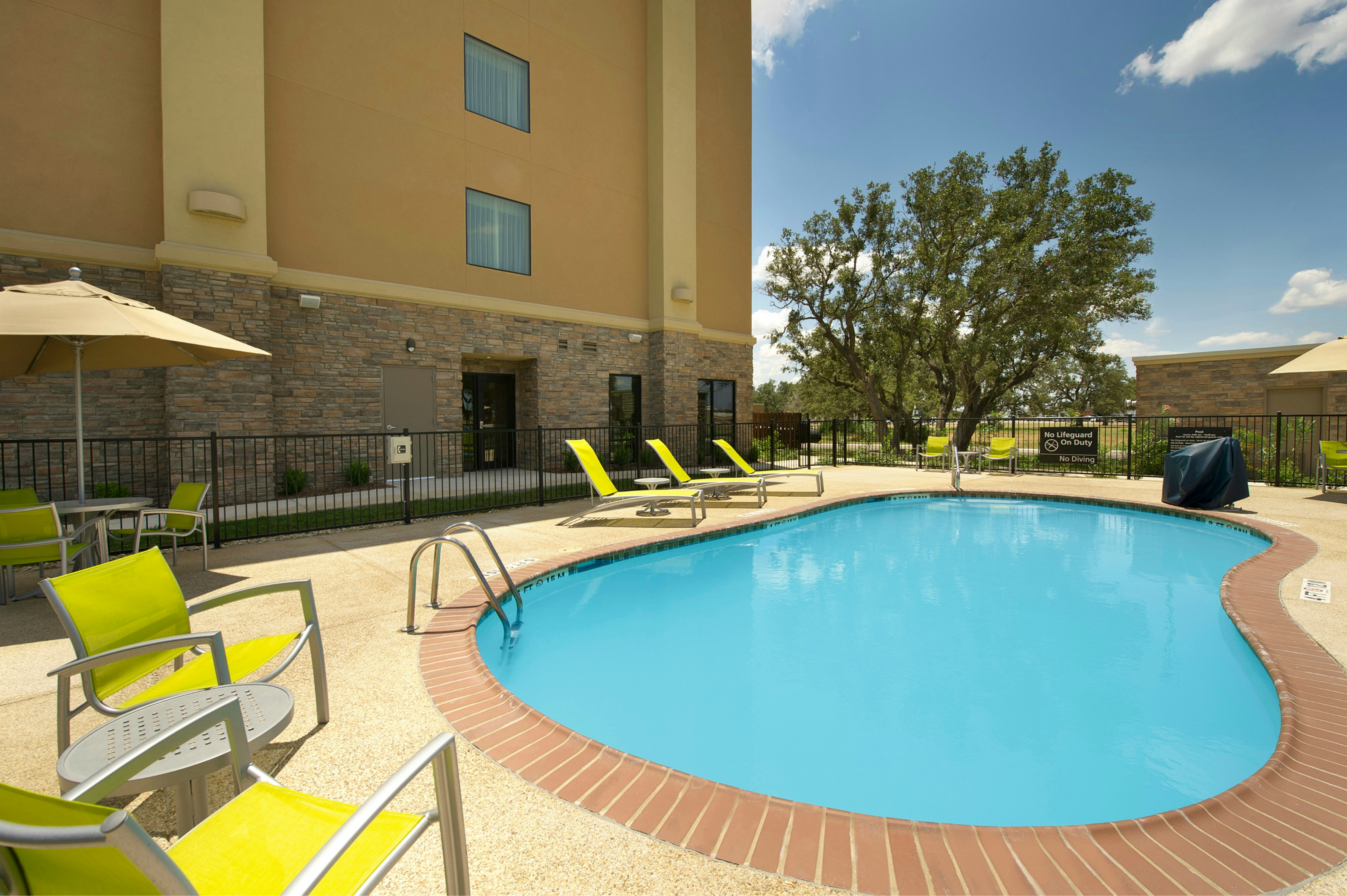 Hampton Inn Uvalde 33/33