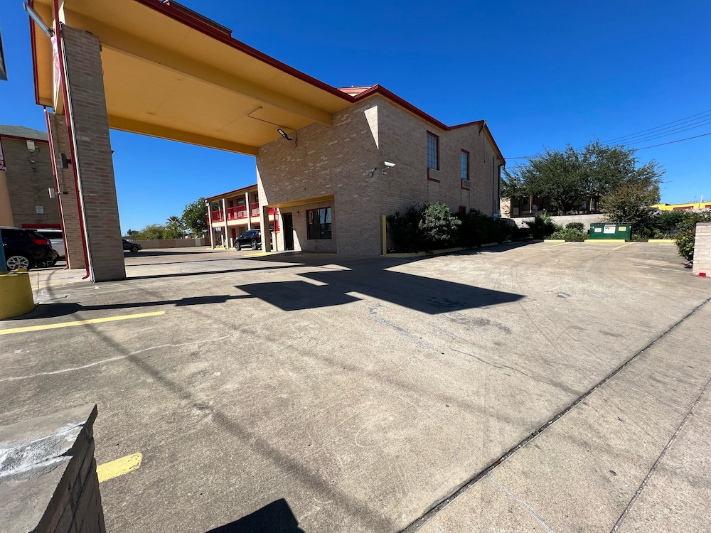 Executive Inn and Suites Lackland AFB 9/17