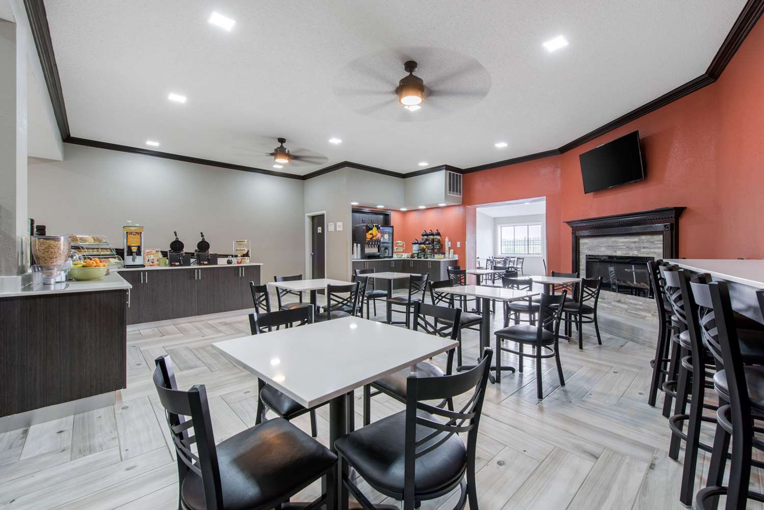 restaurant cafeteria