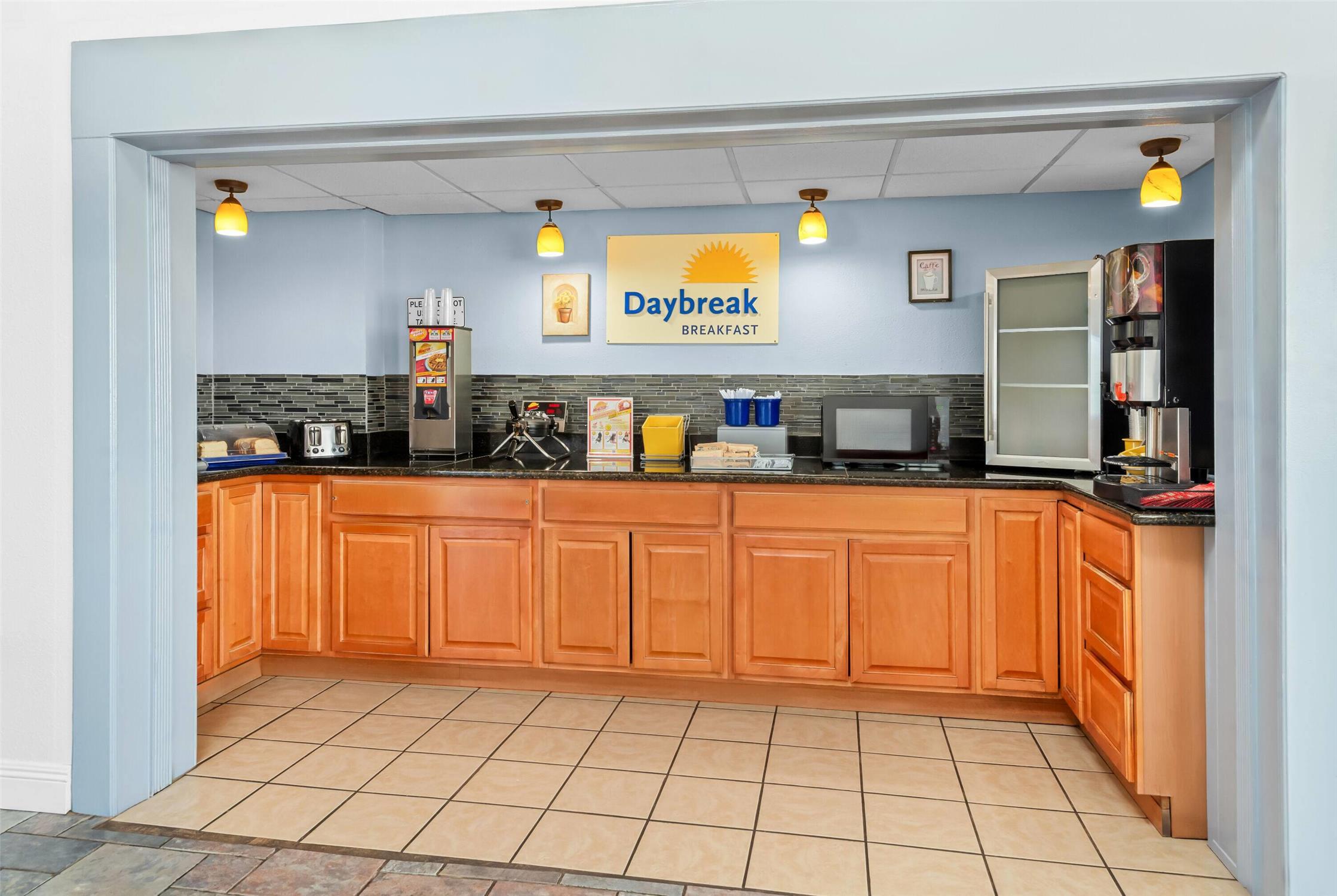 Days Inn by Wyndham Lafayette Near Lafayette Airport 7/43