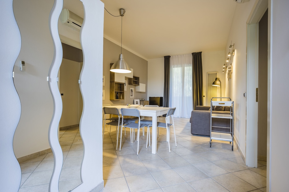 Residence 9 Line 31/50