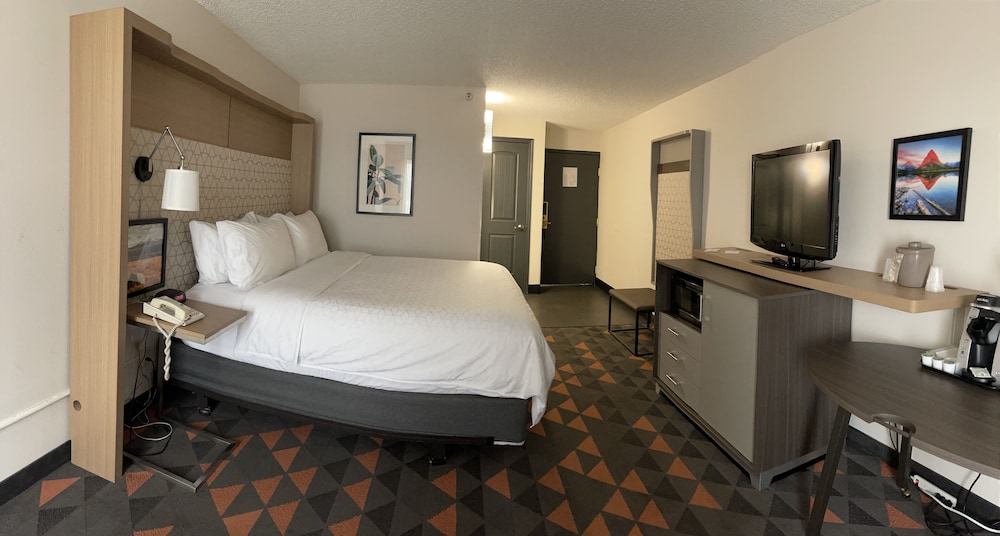 Holiday Inn Great Falls 19/74