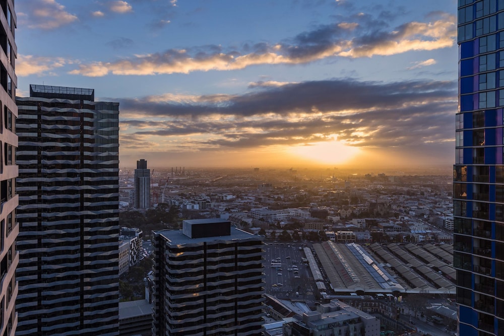 Avani Melbourne Central Residences 34/76