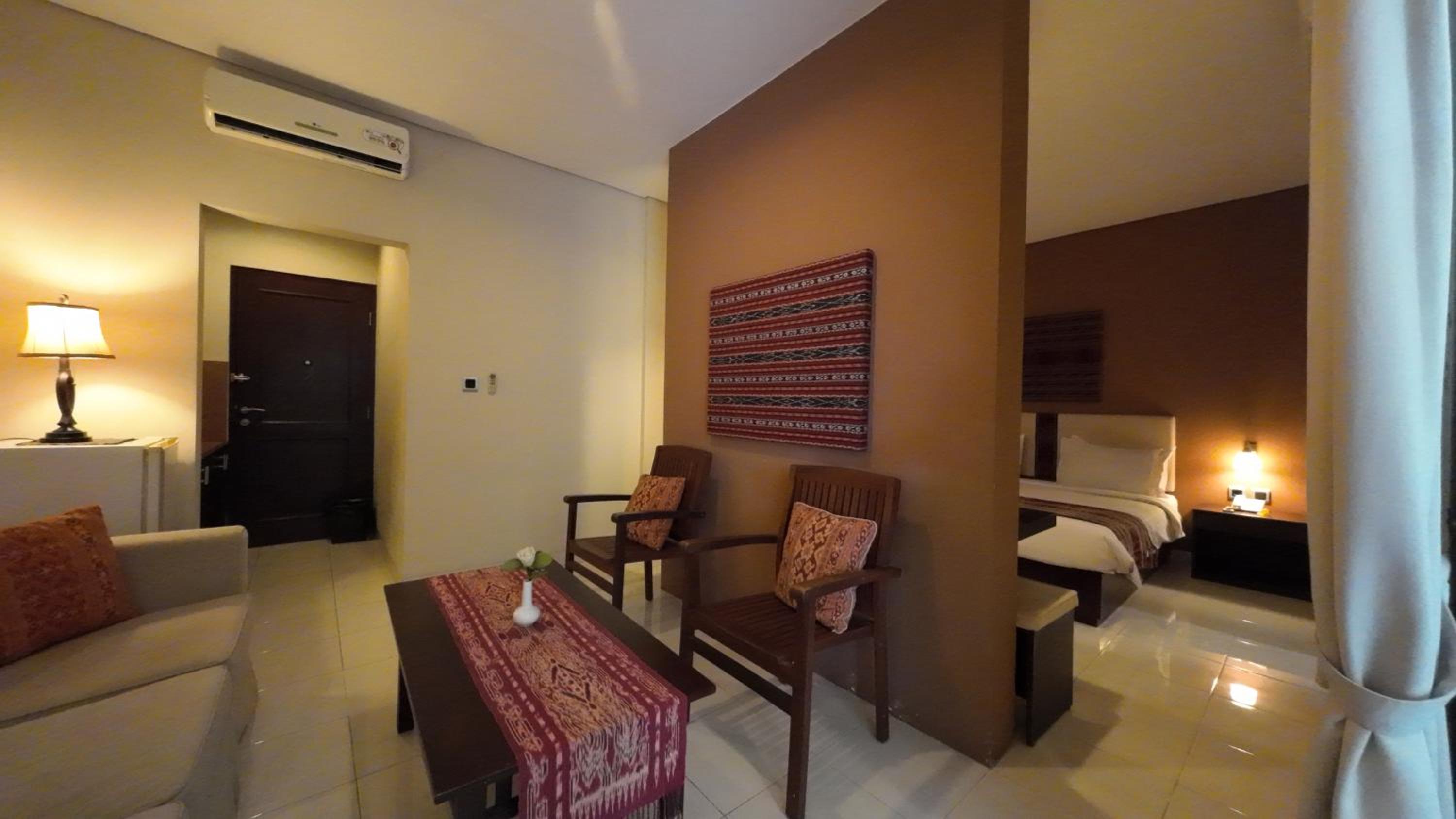 Samawa Transit Hotel 33/50