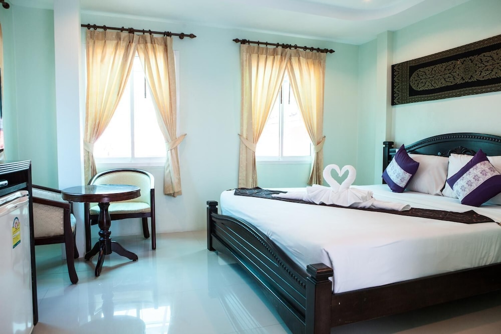 Fahsai Bay Villa 7/24