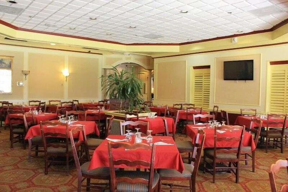 Comfort Inn & Suites Gainesville, GA 46/60