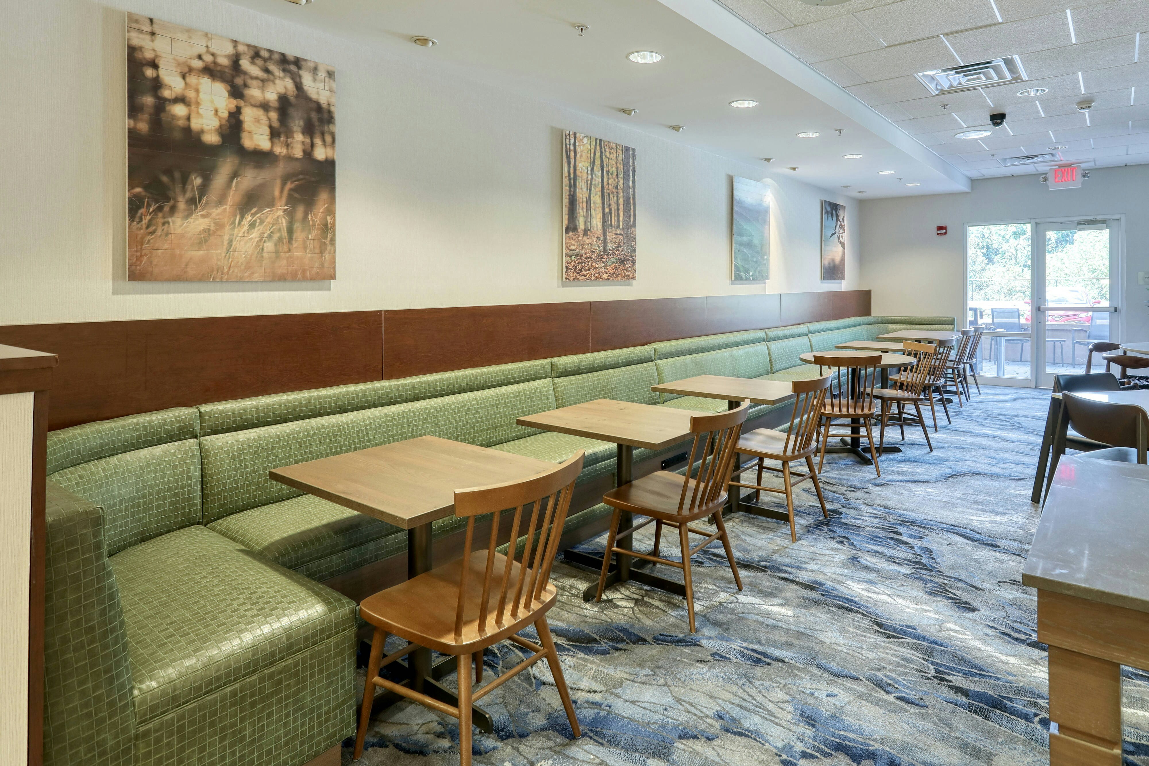 Fairfield Inn Amp Suites By Marriott Harrisburg West 14/21