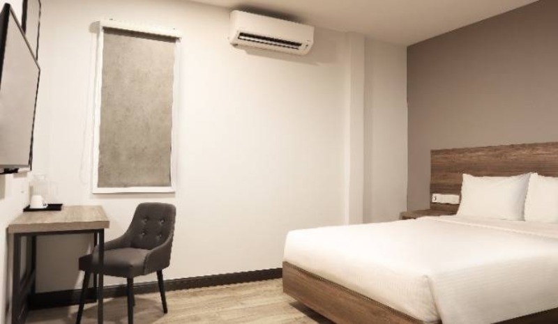 Premier, Double or Twin Bed