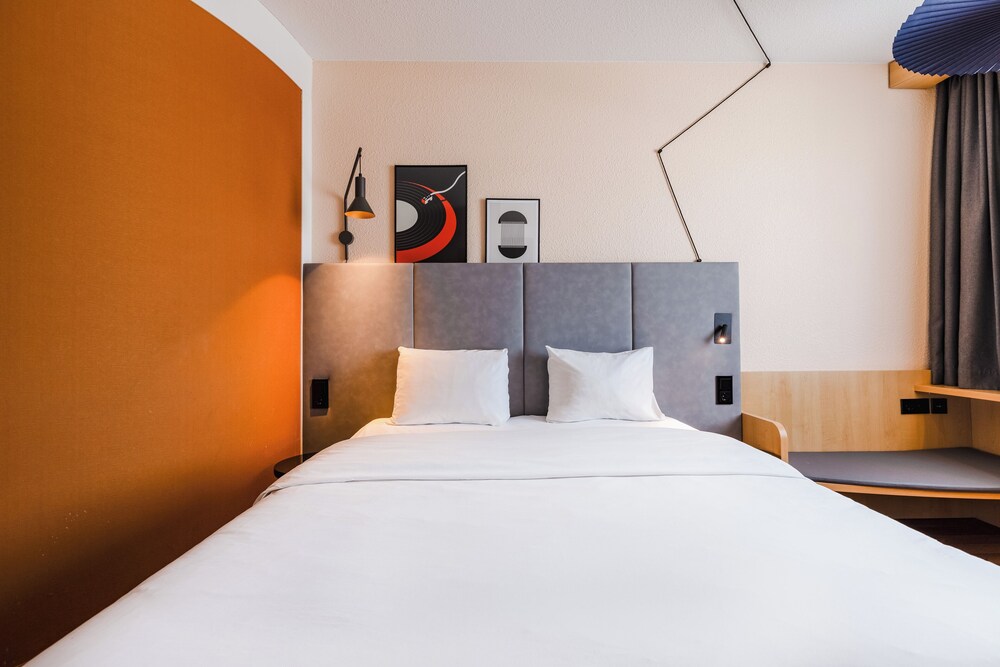 Hotel Ibis Friedrichshafen Airport Messe 29/70
