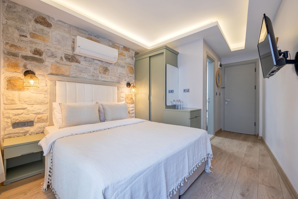 Hanedan Hotel 10/40