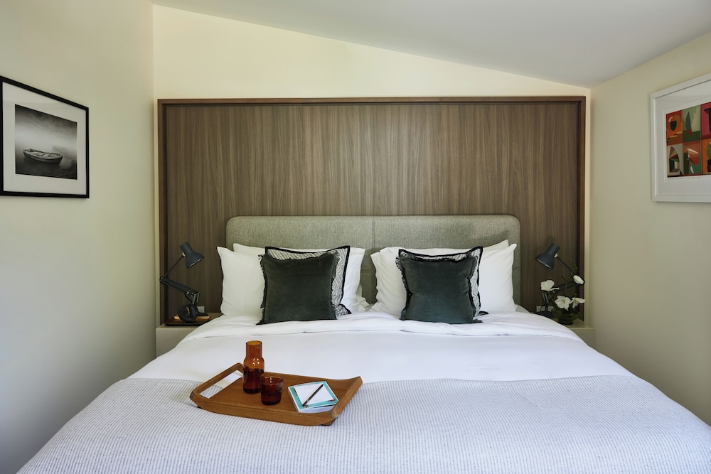 Cottage, Studio, Queen Bed