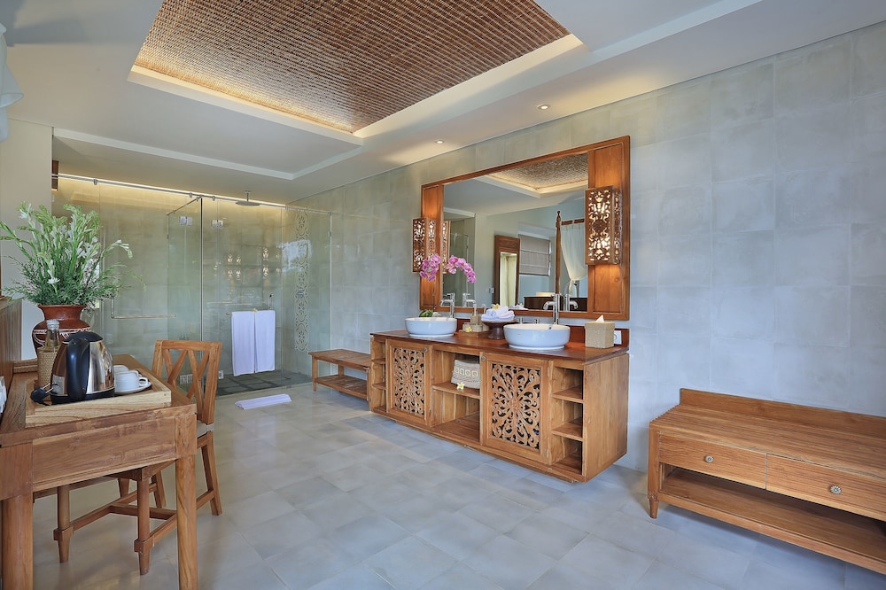 The Sankara Suites & Villas 53/73