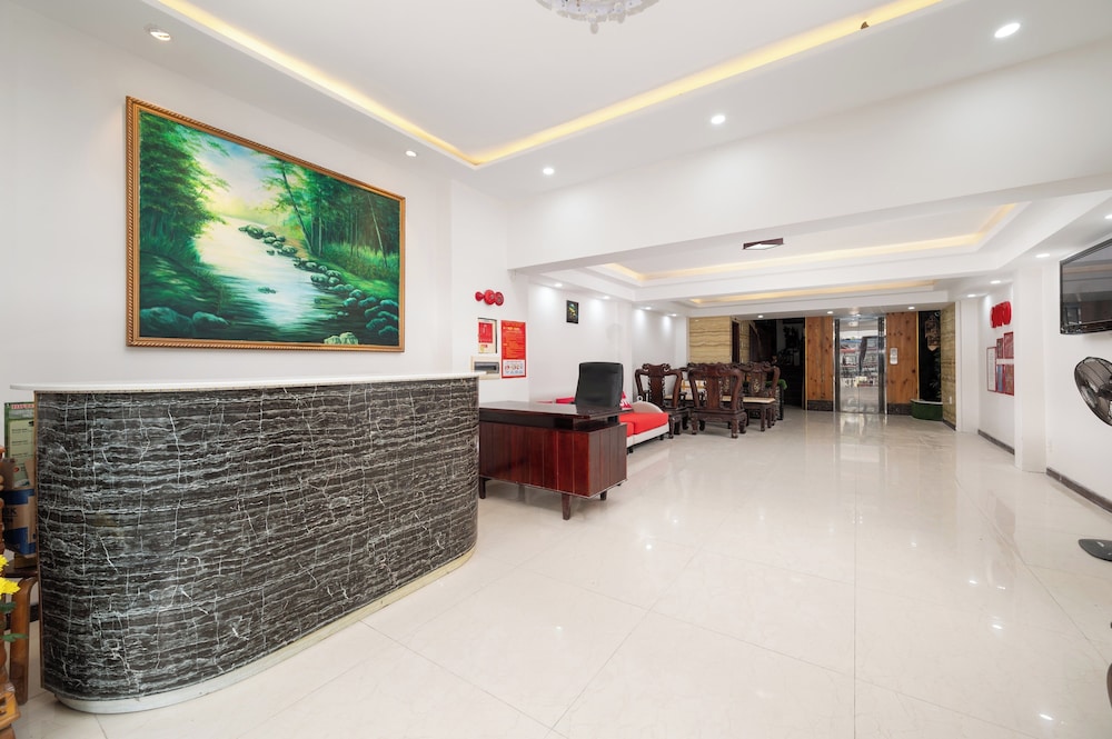 Sunshine Beach Hotel 6/50