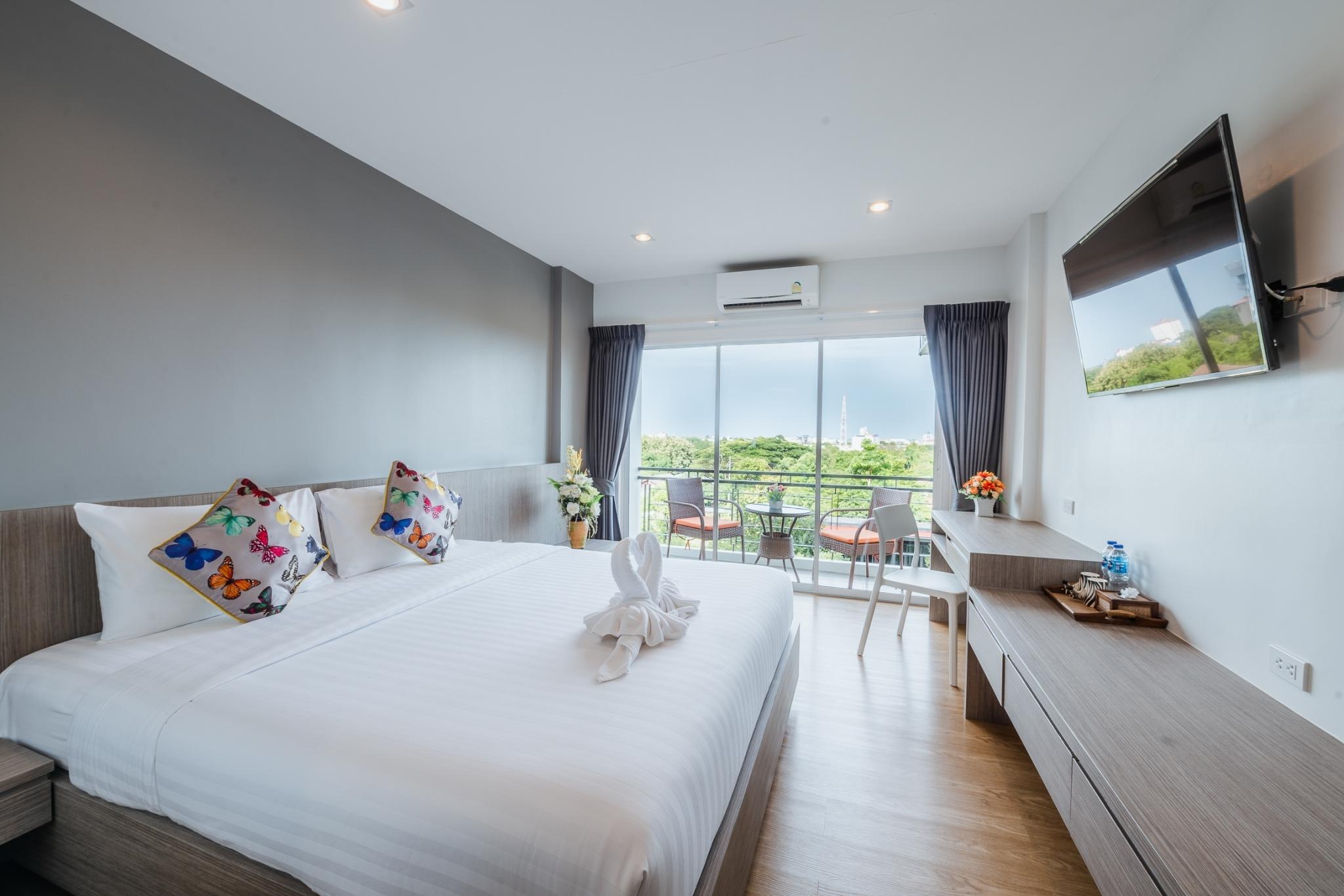 Deluxe, Twin Beds