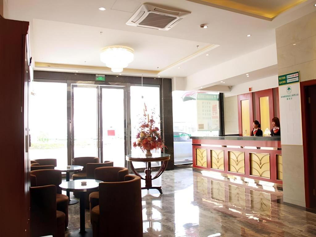 GreenTree Inn Shanghai Luojing Express Hotel 14/49