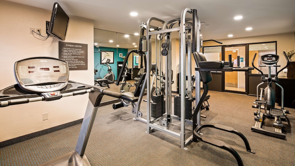 Best Western Plus Lonoke Hotel 24/32
