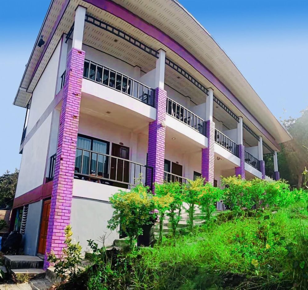 View Garden Resort 1/16