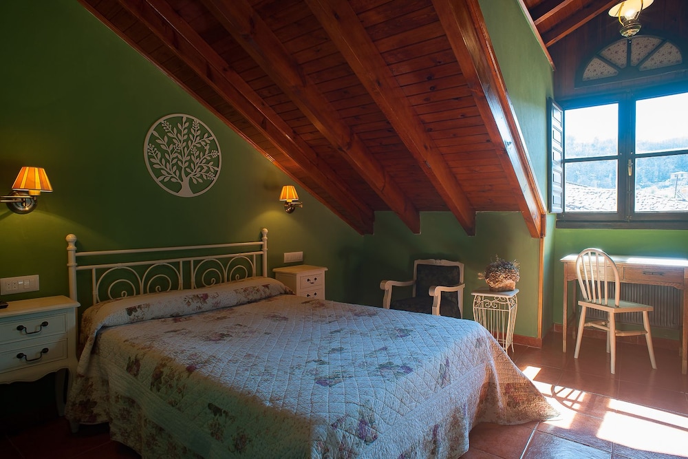 Hotel Corru San Pumés 16/50