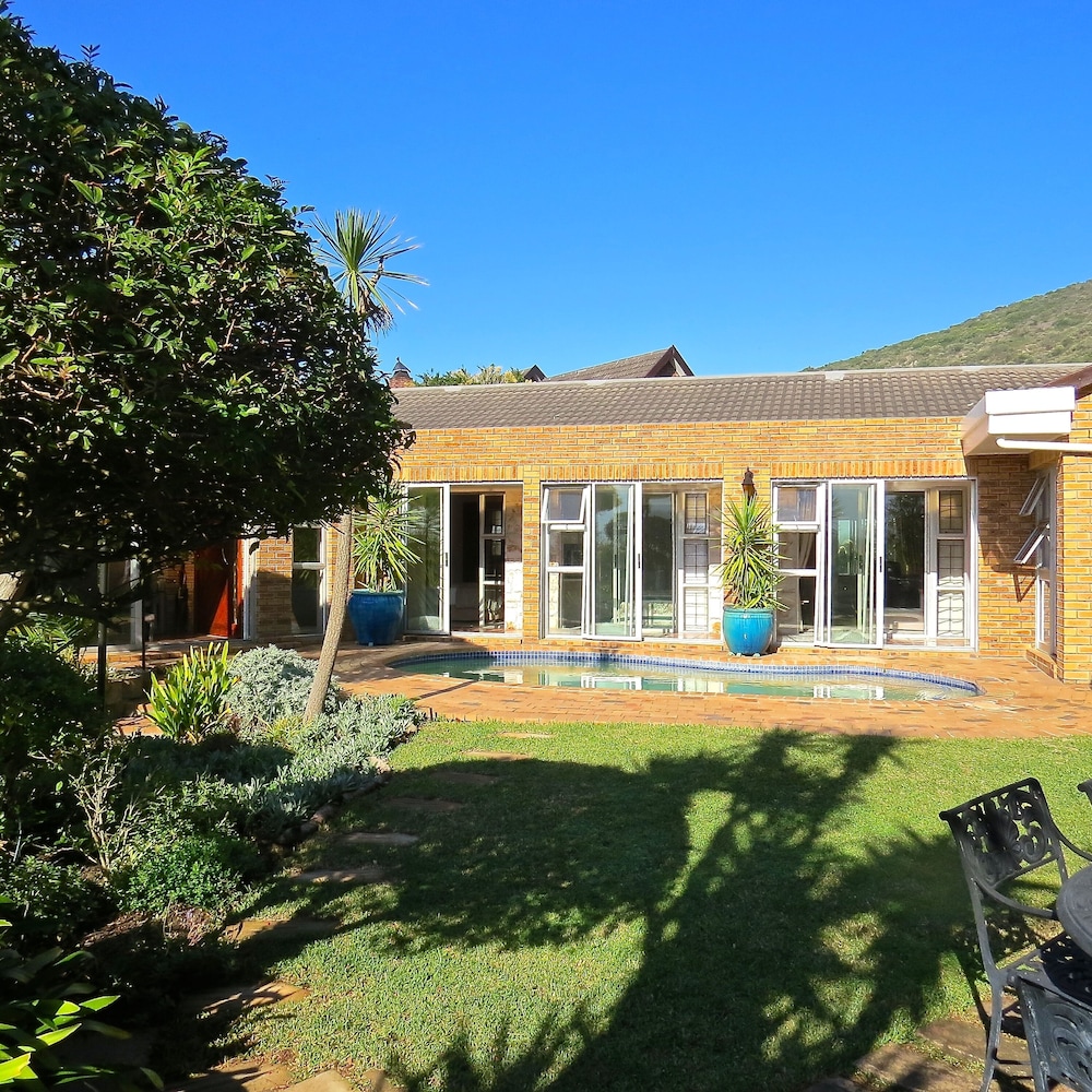 Hout Bay Hilltop 21/23