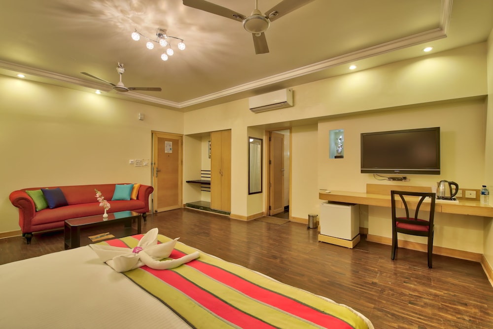 Vishwaratna Hotel 2/39