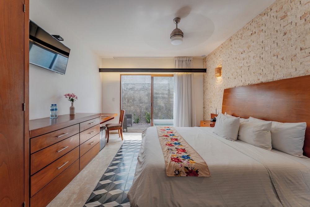 PREMIUM, KING BED