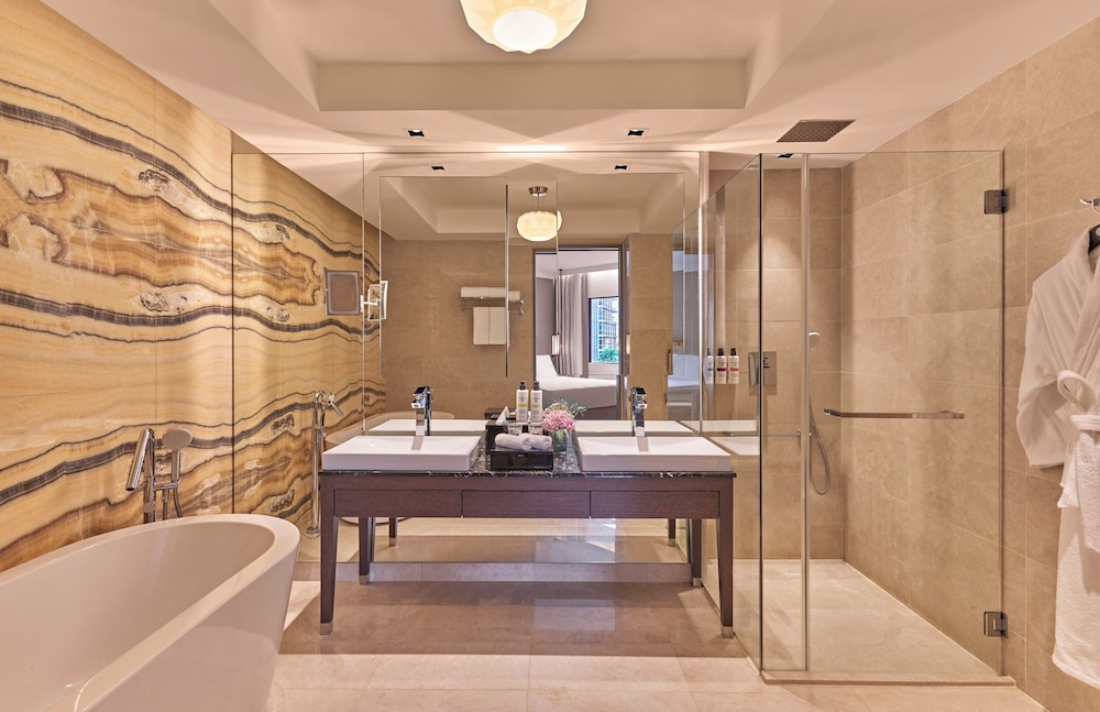 Pullman Singapore Orchard (ex Grand Park Orchard) 8/50