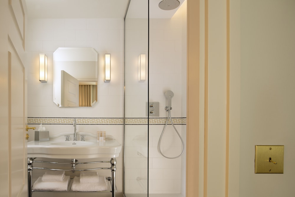 Le Tsuba Hotel 13/52