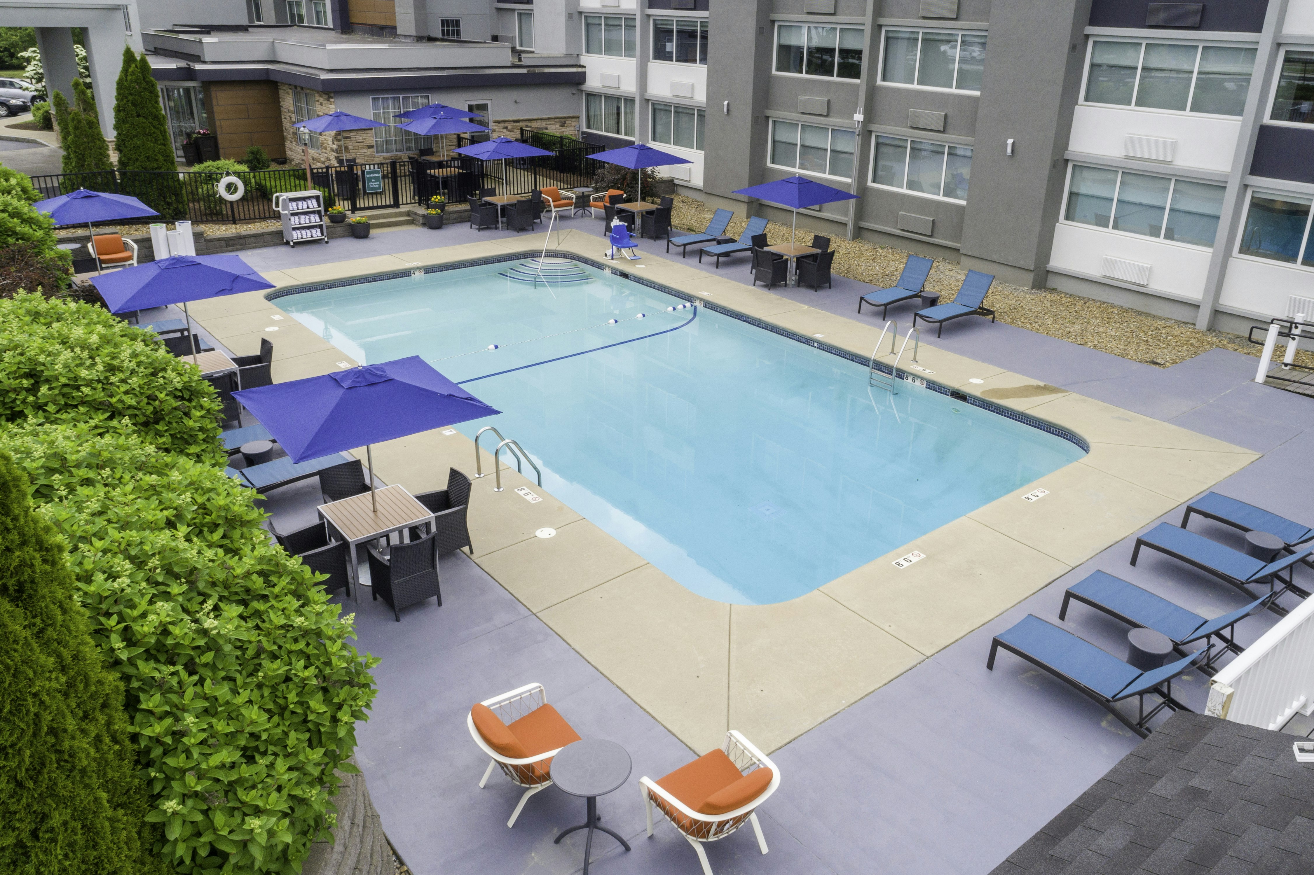 Hampton Inn Manchester Downtown, NH 39/39