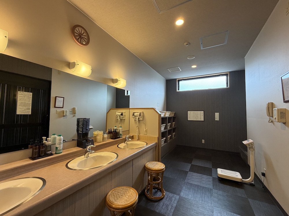 Hotel Route-Inn Fukuioowada 33/49