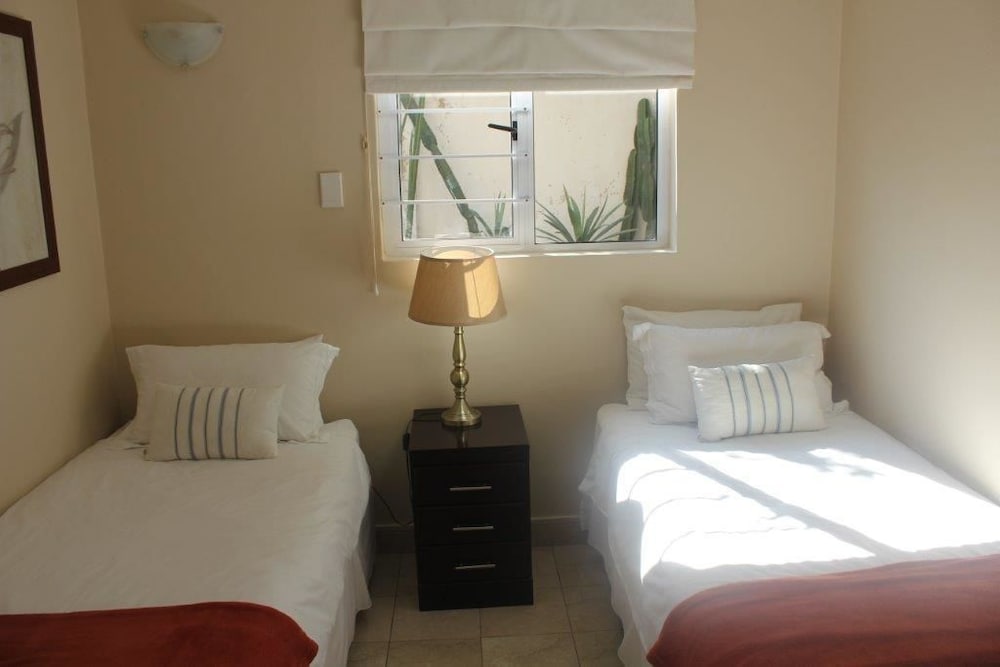 Chartwell Guest House 25/74